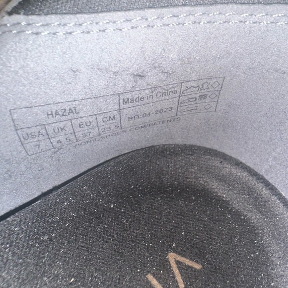 Vionic || Hazal Wedge Water Repellent Ankle Bootie - Picture 10 of 12